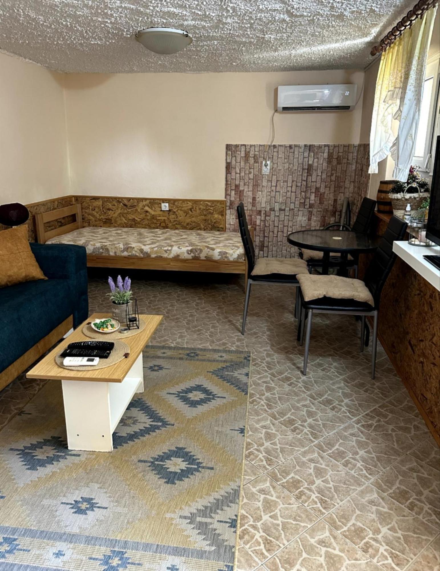 Ninic Family Apartments Tivat Luaran gambar